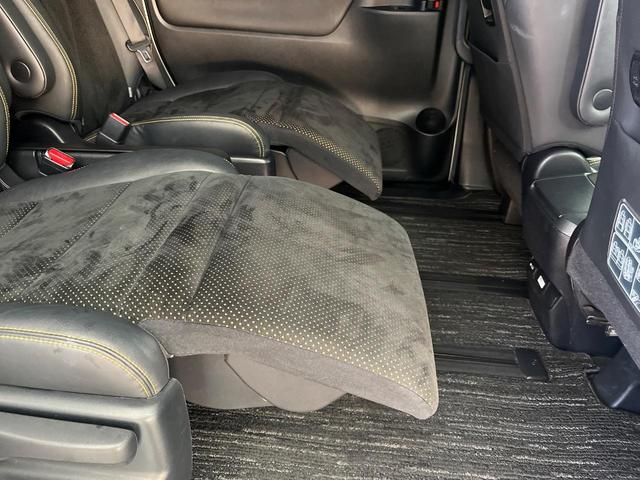 ヴェルファイア ２．５Ｚ　Ａエディション　ゴールデンアイズ　サンルーフ　１１型ＢＩＧ－Ｘ　フリップダウン　アドミレイションフルエアロ　プリクラッシュ　レーダークルーズ　両側電動ドア　バックカメラ　禁煙車　パワーバックドア　ハーフレザー　ドラレコ（59枚目）