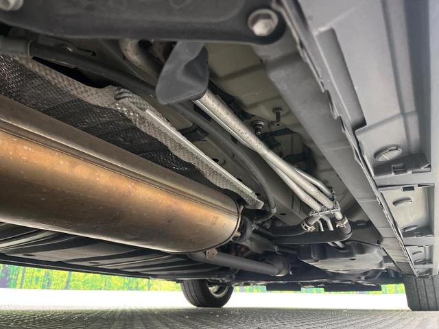 ヴォクシー ハイブリッドＺＳ　煌　フルエアロ　禁煙車　フリップダウンモニター　純正１０．５インチナビ　バックカメラ　トヨタセーフティセンス　両側電動スライドドア　コーナーセンサー　ＬＥＤヘッド　ＥＴＣ２．０　クルーズコントロール（24枚目）