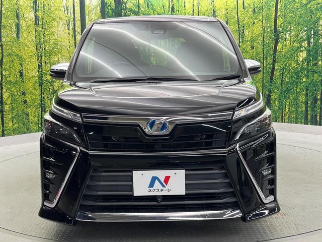 ヴォクシー ハイブリッドＺＳ　煌　フルエアロ　禁煙車　フリップダウンモニター　純正１０．５インチナビ　バックカメラ　トヨタセーフティセンス　両側電動スライドドア　コーナーセンサー　ＬＥＤヘッド　ＥＴＣ２．０　クルーズコントロール（30枚目）
