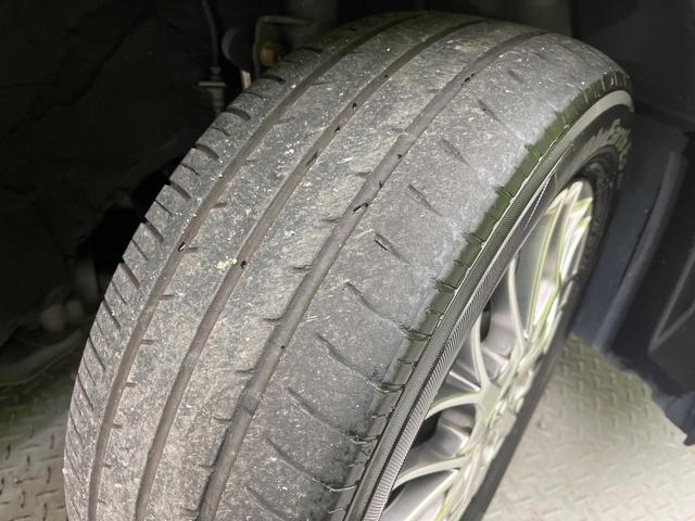 ヴォクシー ハイブリッドＺＳ　煌　フルエアロ　禁煙車　フリップダウンモニター　純正１０．５インチナビ　バックカメラ　トヨタセーフティセンス　両側電動スライドドア　コーナーセンサー　ＬＥＤヘッド　ＥＴＣ２．０　クルーズコントロール（32枚目）