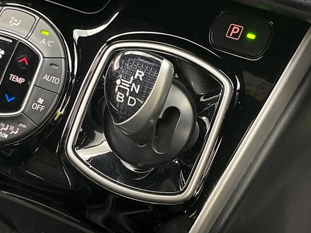 ヴォクシー ハイブリッドＺＳ　煌　フルエアロ　禁煙車　フリップダウンモニター　純正１０．５インチナビ　バックカメラ　トヨタセーフティセンス　両側電動スライドドア　コーナーセンサー　ＬＥＤヘッド　ＥＴＣ２．０　クルーズコントロール（61枚目）