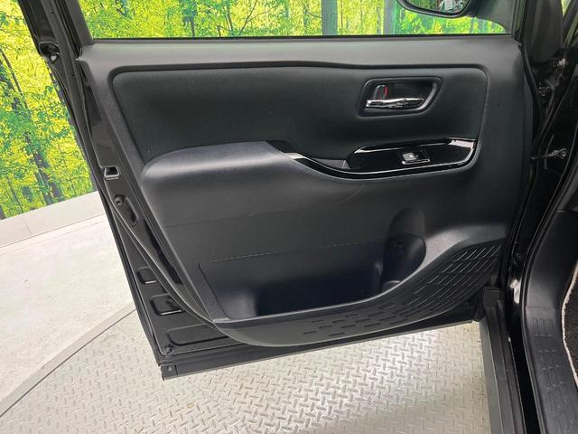 ヴォクシー ハイブリッドＺＳ　煌　フルエアロ　禁煙車　フリップダウンモニター　純正１０．５インチナビ　バックカメラ　トヨタセーフティセンス　両側電動スライドドア　コーナーセンサー　ＬＥＤヘッド　ＥＴＣ２．０　クルーズコントロール（62枚目）