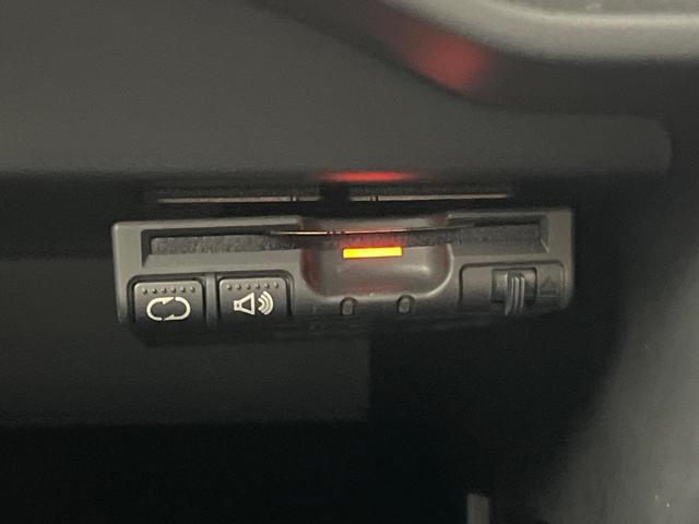 ノート X 純正ナビ ETC Bluetooth フルセグ 禁煙車 スマートキー アイドリングストップ 電動格納ミラー 盗難防止装置 プライバシーガラス パワーウィンドウ(5枚目)