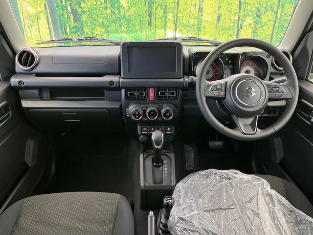 ジムニー ＸＣ　届出済未使用車　４ＷＤ　ターボ　衝突被害軽減システム　コーナーセンサー　スマートキー　ＬＥＤヘッド　クルコン　オートハイビーム　車線逸脱警報　オートライト　オートエアコン　純正１６インチアルミ（3枚目）