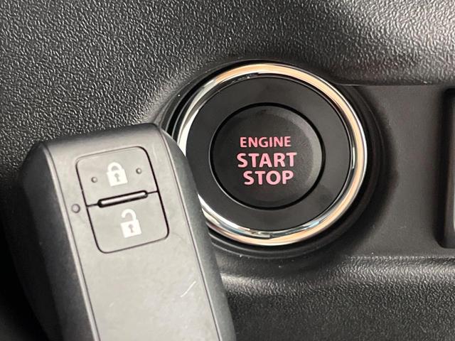 ジムニー ＸＣ　届出済未使用車　４ＷＤ　ターボ　衝突被害軽減システム　コーナーセンサー　スマートキー　ＬＥＤヘッド　クルコン　オートハイビーム　車線逸脱警報　オートライト　オートエアコン　純正１６インチアルミ（7枚目）