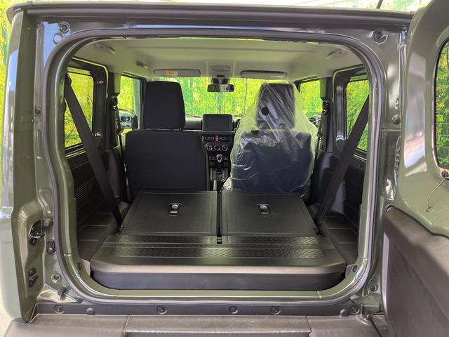 ジムニー ＸＣ　届出済未使用車　４ＷＤ　ターボ　衝突被害軽減システム　コーナーセンサー　スマートキー　ＬＥＤヘッド　クルコン　オートハイビーム　車線逸脱警報　オートライト　オートエアコン　純正１６インチアルミ（11枚目）