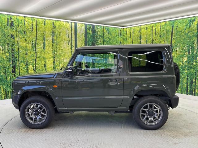 ジムニー ＸＣ　届出済未使用車　４ＷＤ　ターボ　衝突被害軽減システム　コーナーセンサー　スマートキー　ＬＥＤヘッド　クルコン　オートハイビーム　車線逸脱警報　オートライト　オートエアコン　純正１６インチアルミ（27枚目）