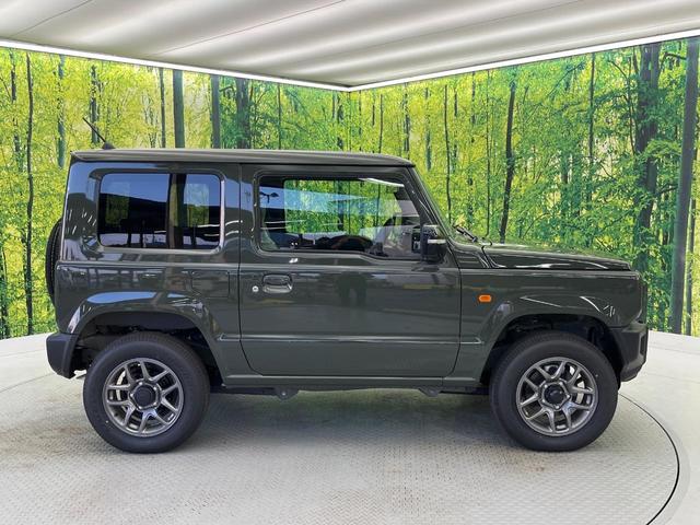 ジムニー ＸＣ　届出済未使用車　４ＷＤ　ターボ　衝突被害軽減システム　コーナーセンサー　スマートキー　ＬＥＤヘッド　クルコン　オートハイビーム　車線逸脱警報　オートライト　オートエアコン　純正１６インチアルミ（30枚目）