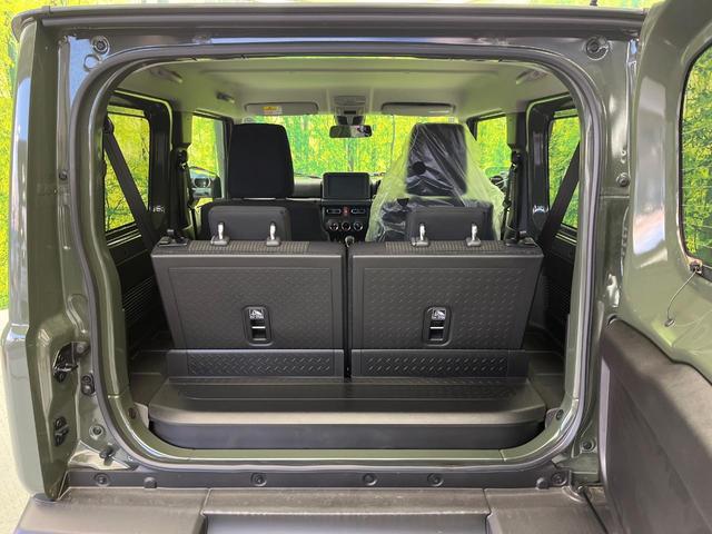 ジムニー ＸＣ　届出済未使用車　４ＷＤ　ターボ　衝突被害軽減システム　コーナーセンサー　スマートキー　ＬＥＤヘッド　クルコン　オートハイビーム　車線逸脱警報　オートライト　オートエアコン　純正１６インチアルミ（36枚目）