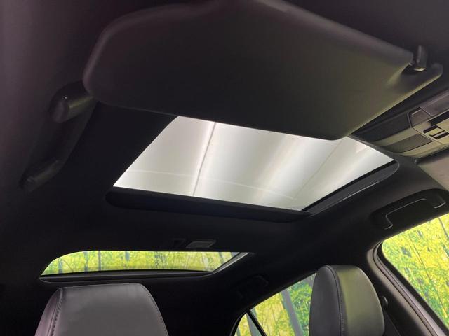 エクリプスクロス ブラックエディション　４ＷＤ　ターボ　サンルーフ　禁煙車　純正８型ナビ　全周囲カメラ　ｅ－Ａｓｓｉｓｔ　マイパイロット　ＢＳＭ　電動リヤゲート　ハーフレザー　パワーシート　コーナーセンサー　ＬＥＤヘッド　全席シートヒーター（4枚目）