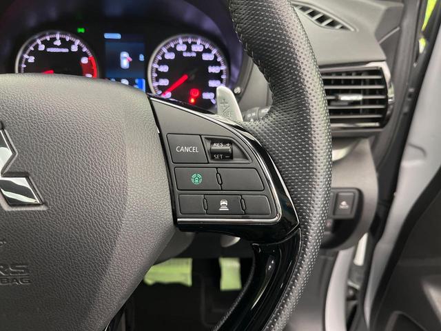 エクリプスクロス ブラックエディション　４ＷＤ　ターボ　サンルーフ　禁煙車　純正８型ナビ　全周囲カメラ　ｅ－Ａｓｓｉｓｔ　マイパイロット　ＢＳＭ　電動リヤゲート　ハーフレザー　パワーシート　コーナーセンサー　ＬＥＤヘッド　全席シートヒーター（8枚目）