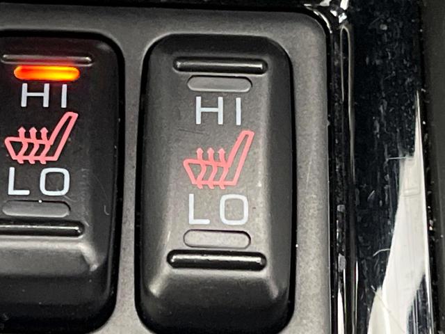 エクリプスクロス ブラックエディション　４ＷＤ　ターボ　サンルーフ　禁煙車　純正８型ナビ　全周囲カメラ　ｅ－Ａｓｓｉｓｔ　マイパイロット　ＢＳＭ　電動リヤゲート　ハーフレザー　パワーシート　コーナーセンサー　ＬＥＤヘッド　全席シートヒーター（49枚目）