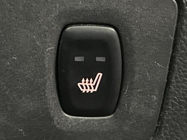 エクリプスクロス ブラックエディション　４ＷＤ　ターボ　サンルーフ　禁煙車　純正８型ナビ　全周囲カメラ　ｅ－Ａｓｓｉｓｔ　マイパイロット　ＢＳＭ　電動リヤゲート　ハーフレザー　パワーシート　コーナーセンサー　ＬＥＤヘッド　全席シートヒーター（52枚目）