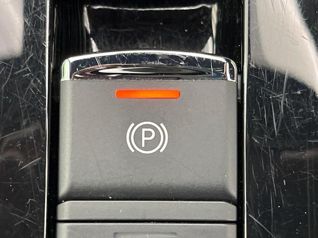 エクリプスクロス ブラックエディション　４ＷＤ　ターボ　サンルーフ　禁煙車　純正８型ナビ　全周囲カメラ　ｅ－Ａｓｓｉｓｔ　マイパイロット　ＢＳＭ　電動リヤゲート　ハーフレザー　パワーシート　コーナーセンサー　ＬＥＤヘッド　全席シートヒーター（53枚目）