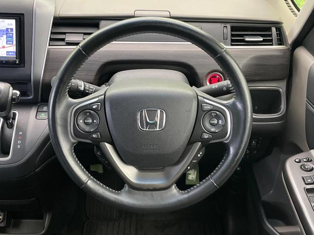 フリード+ G・ホンダセンシング メモリーナビ 禁煙車 両側電動ドア バックカメラ 衝突被害軽減システム アダプティブクルーズ ハーフレザー 前後ドラレコ スマートキー LEDヘッド ビルトインETC オートライト レーンアシスト(12枚目)