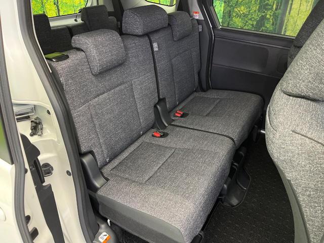 シエンタ ハイブリッドZ 純正8型ディスプレイオーディオ 両側電動ドア 全周囲カメラ BSM セーフティセンス レーダークルーズ 禁煙車 コーナーセンサー スマートキー LEDヘッド ビルトインETC オートハイビーム(10枚目)