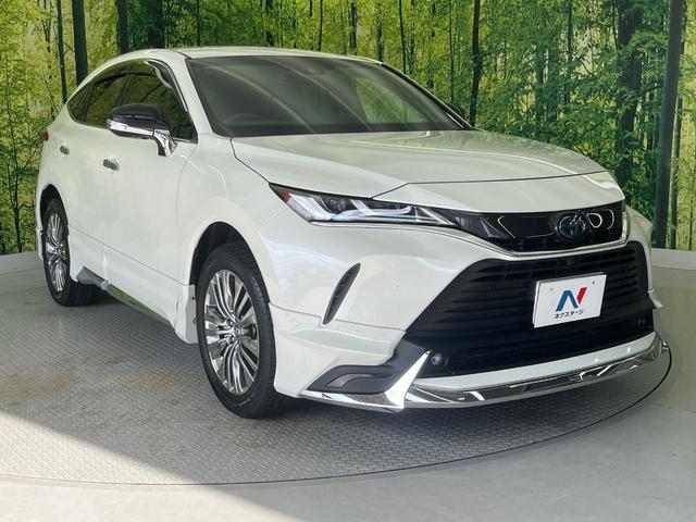 高透明度のガラス皮膜で撥水はもちろん、上質なツヤ・光沢を実現。紫外線や酸性雨から大切な愛車を保護し、色あせ・劣化を防止。「弾スプラッシュコート」、「弾プリミッサコート」からお選びいただけます。