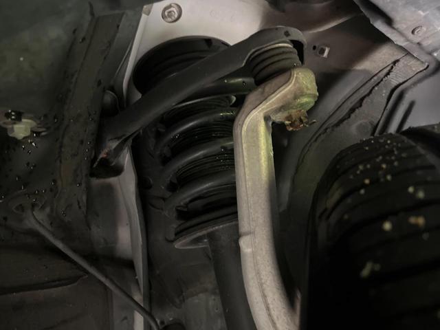 マークＸ プレミアム　禁煙車　純正ナビ　バックカメラ　クルーズコントロール　パワーシート　ＥＴＣ　ドラレコ　コーナーセンサー　ＨＩＤヘッド　純正１６インチアルミ　デュアルエアコン　スマートキー　Ｂｌｕｅｔｏｏｔｈ　ＣＤ（21枚目）