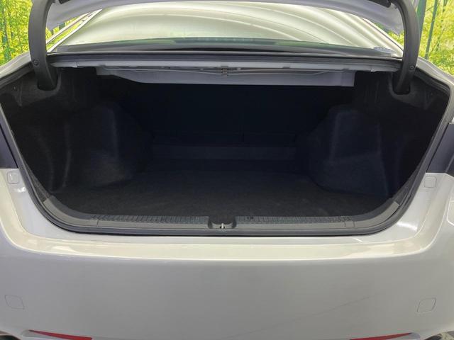 マークＸ プレミアム　禁煙車　純正ナビ　バックカメラ　クルーズコントロール　パワーシート　ＥＴＣ　ドラレコ　コーナーセンサー　ＨＩＤヘッド　純正１６インチアルミ　デュアルエアコン　スマートキー　Ｂｌｕｅｔｏｏｔｈ　ＣＤ（56枚目）