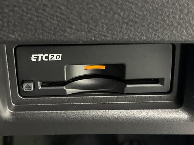 セレナ ｅ－パワー　ハイウェイスターＶ　登録済未使用車　両側電動ドア　全周囲カメラ　衝突被害軽減システム　ハーフレザーシート　ドラレコ　コーナーセンサー　スマートキー　ＬＥＤヘッド　ビルトインＥＴＣ　純正１６インチアルミ　オートハイビーム（8枚目）