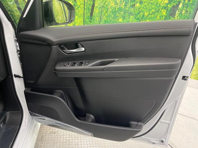 セレナ ｅ－パワー　ハイウェイスターＶ　登録済未使用車　両側電動ドア　全周囲カメラ　衝突被害軽減システム　ハーフレザーシート　ドラレコ　コーナーセンサー　スマートキー　ＬＥＤヘッド　ビルトインＥＴＣ　純正１６インチアルミ　オートハイビーム（33枚目）