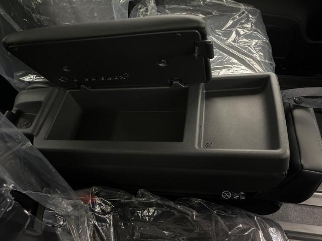 セレナ ｅ－パワー　ハイウェイスターＶ　登録済未使用車　両側電動ドア　全周囲カメラ　衝突被害軽減システム　ハーフレザーシート　ドラレコ　コーナーセンサー　スマートキー　ＬＥＤヘッド　ビルトインＥＴＣ　純正１６インチアルミ　オートハイビーム（44枚目）