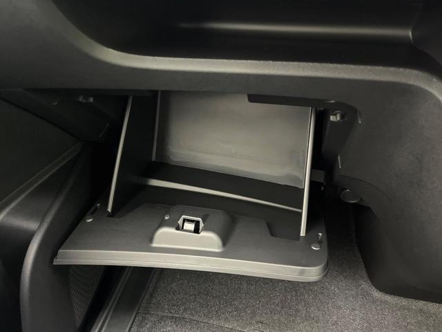 セレナ ｅ－パワー　ハイウェイスターＶ　登録済未使用車　両側電動ドア　全周囲カメラ　衝突被害軽減システム　ハーフレザーシート　ドラレコ　コーナーセンサー　スマートキー　ＬＥＤヘッド　ビルトインＥＴＣ　純正１６インチアルミ　オートハイビーム（64枚目）