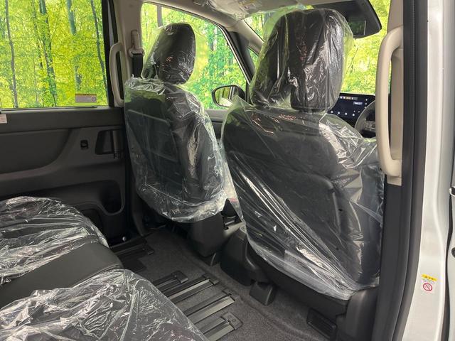 セレナ ｅ－パワー　ハイウェイスターＶ　登録済未使用車　両側電動ドア　全周囲カメラ　衝突被害軽減システム　ハーフレザーシート　ドラレコ　コーナーセンサー　スマートキー　ＬＥＤヘッド　ビルトインＥＴＣ　純正１６インチアルミ　オートハイビーム（68枚目）