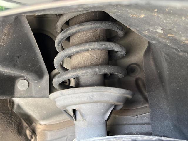 N-BOX G SSパッケージ メモリーナビ 禁煙車 両側電動スライドドア スマートキー&プッシュスタート オートエアコン ETC アームレスト 電動格納ミラー 横滑り防止装置 ヘッドライトレベライザー(21枚目)