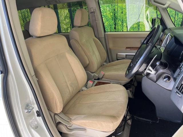 デリカＤ：５ Ｇ　パワーパッケージ　４ＷＤ　サンルーフ　両側電動ドア　パワーバックドア　禁煙車　スマートキー　ＨＩＤヘッド　ビルトインＥＴＣ　クルコン　純正１８インチアルミ　オートライト　オートエアコン　パドルシフト（9枚目）