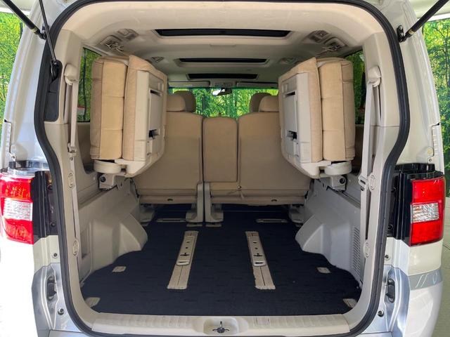 デリカＤ：５ Ｇ　パワーパッケージ　４ＷＤ　サンルーフ　両側電動ドア　パワーバックドア　禁煙車　スマートキー　ＨＩＤヘッド　ビルトインＥＴＣ　クルコン　純正１８インチアルミ　オートライト　オートエアコン　パドルシフト（12枚目）