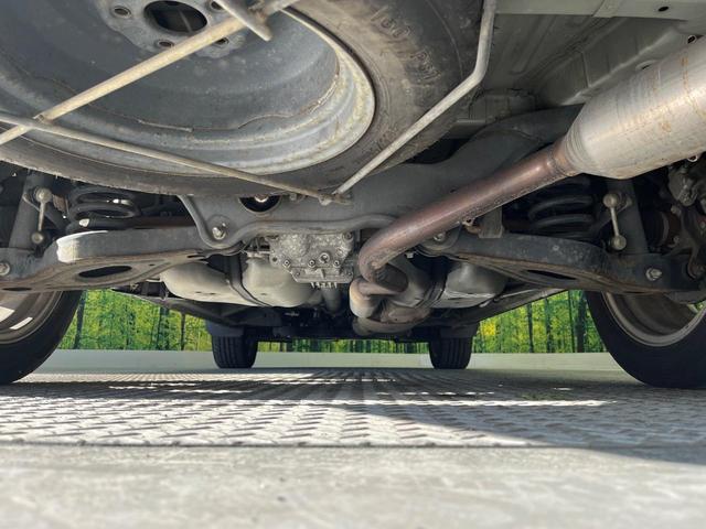 デリカＤ：５ Ｇ　パワーパッケージ　４ＷＤ　サンルーフ　両側電動ドア　パワーバックドア　禁煙車　スマートキー　ＨＩＤヘッド　ビルトインＥＴＣ　クルコン　純正１８インチアルミ　オートライト　オートエアコン　パドルシフト（20枚目）