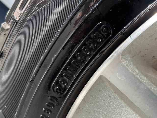 デリカＤ：５ Ｇ　パワーパッケージ　４ＷＤ　サンルーフ　両側電動ドア　パワーバックドア　禁煙車　スマートキー　ＨＩＤヘッド　ビルトインＥＴＣ　クルコン　純正１８インチアルミ　オートライト　オートエアコン　パドルシフト（34枚目）