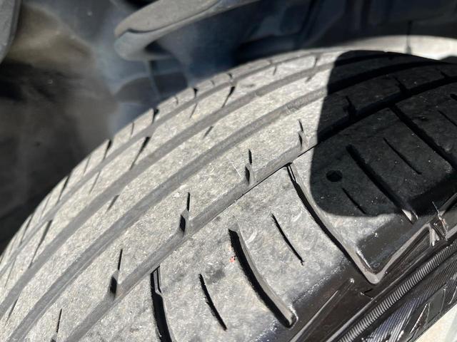 デリカＤ：５ Ｇ　パワーパッケージ　４ＷＤ　サンルーフ　両側電動ドア　パワーバックドア　禁煙車　スマートキー　ＨＩＤヘッド　ビルトインＥＴＣ　クルコン　純正１８インチアルミ　オートライト　オートエアコン　パドルシフト（35枚目）