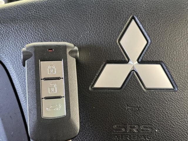 デリカＤ：５ Ｇ　パワーパッケージ　４ＷＤ　サンルーフ　両側電動ドア　パワーバックドア　禁煙車　スマートキー　ＨＩＤヘッド　ビルトインＥＴＣ　クルコン　純正１８インチアルミ　オートライト　オートエアコン　パドルシフト（38枚目）