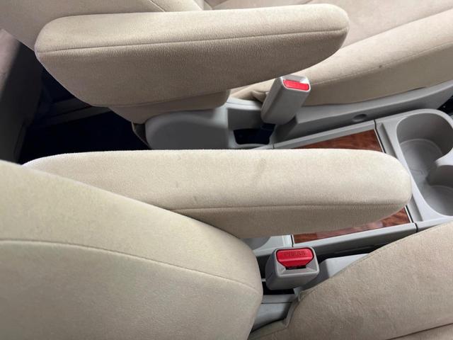 デリカＤ：５ Ｇ　パワーパッケージ　４ＷＤ　サンルーフ　両側電動ドア　パワーバックドア　禁煙車　スマートキー　ＨＩＤヘッド　ビルトインＥＴＣ　クルコン　純正１８インチアルミ　オートライト　オートエアコン　パドルシフト（44枚目）