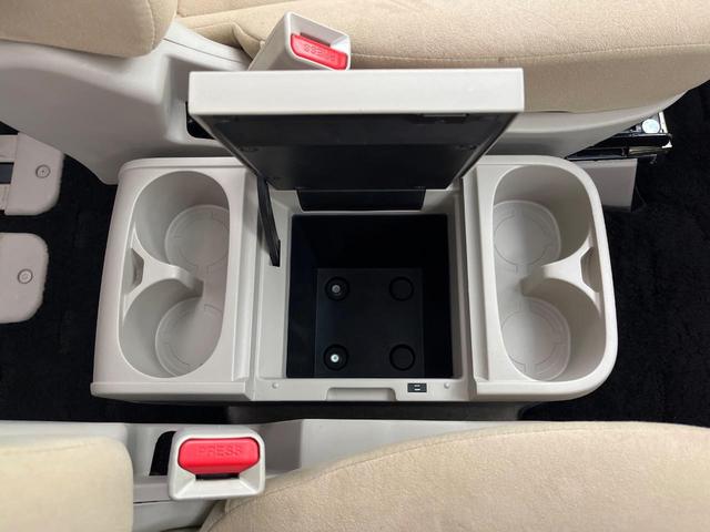 デリカＤ：５ Ｇ　パワーパッケージ　４ＷＤ　サンルーフ　両側電動ドア　パワーバックドア　禁煙車　スマートキー　ＨＩＤヘッド　ビルトインＥＴＣ　クルコン　純正１８インチアルミ　オートライト　オートエアコン　パドルシフト（48枚目）