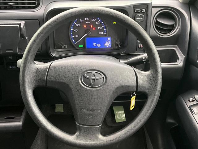 プロボックス ハイブリッドＧＸ　純正ナビ　禁煙車　セーフティセンス　シートヒーター　バックカメラ　ビルトインＥＴＣ　ドライブレコーダー　Ｂｌｕｅｔｏｏｔｈ接続可　オートライト　オートエアコン　１００Ｖ電源　電動格納ミラー（12枚目）