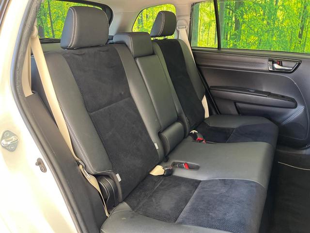 カローラフィールダー ハイブリッドＧ　エアロツアラー・ダブルバイビー　純正ナビ　バックカメラ　禁煙車　ハーフレザーシート　スマートキー　ＨＩＤヘッド　ビルトインＥＴＣ　オートライト　オートエアコン　Ｂｌｕｅｔｏｏｔｈ　ＣＤ　ＤＶＤ再生　フルセグ（10枚目）