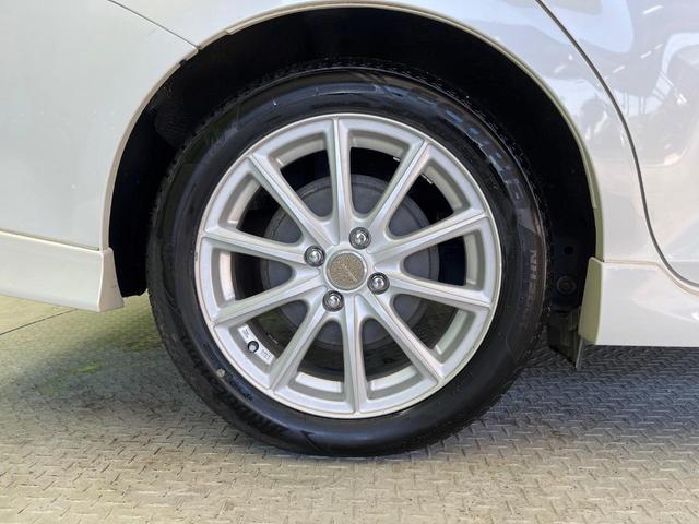 カローラフィールダー ハイブリッドＧ　エアロツアラー・ダブルバイビー　純正ナビ　バックカメラ　禁煙車　ハーフレザーシート　スマートキー　ＨＩＤヘッド　ビルトインＥＴＣ　オートライト　オートエアコン　Ｂｌｕｅｔｏｏｔｈ　ＣＤ　ＤＶＤ再生　フルセグ（34枚目）