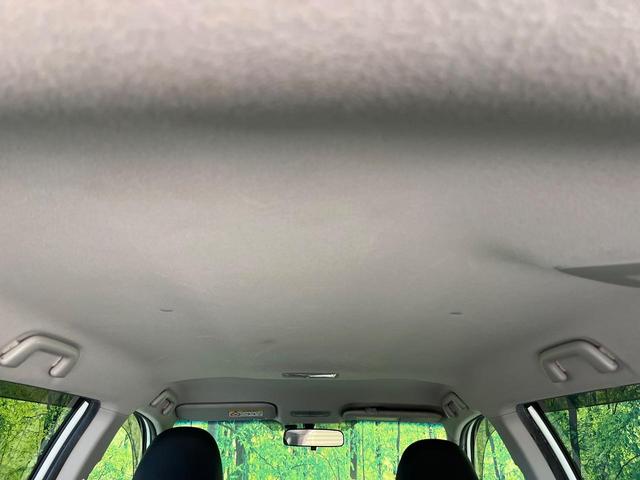 カローラフィールダー ハイブリッドＧ　エアロツアラー・ダブルバイビー　純正ナビ　バックカメラ　禁煙車　ハーフレザーシート　スマートキー　ＨＩＤヘッド　ビルトインＥＴＣ　オートライト　オートエアコン　Ｂｌｕｅｔｏｏｔｈ　ＣＤ　ＤＶＤ再生　フルセグ（36枚目）