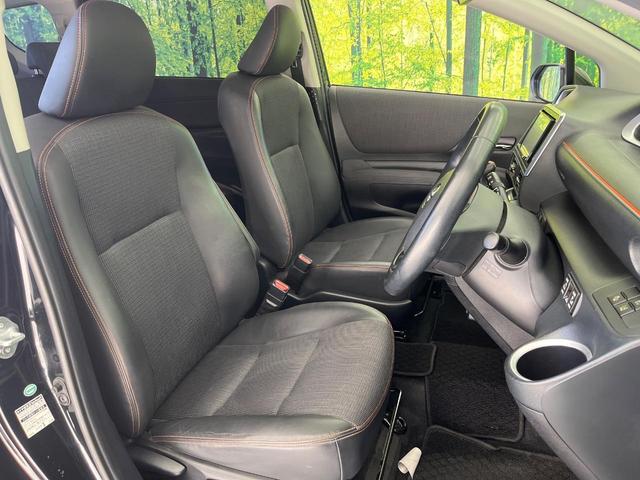 シエンタ ハイブリッドＧ　クエロ　禁煙車　ＳＤナビ　両側電動スライドドア　衝突軽減　フルセグ　Ｂｌｕｅｔｏｏｔｈ　ＥＴＣ　シートヒーター　ＬＥＤヘッドライト　オートハイビーム　オートライト　車線逸脱警報　スマートキー（9枚目）