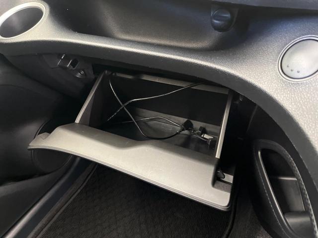 シエンタ ハイブリッドＧ　クエロ　禁煙車　ＳＤナビ　両側電動スライドドア　衝突軽減　フルセグ　Ｂｌｕｅｔｏｏｔｈ　ＥＴＣ　シートヒーター　ＬＥＤヘッドライト　オートハイビーム　オートライト　車線逸脱警報　スマートキー（48枚目）