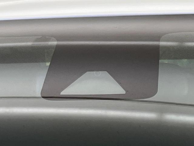 アクア Ｚ　モデリスタエアロ　純正１０．５インチディスプレイオーディオ　バックカメラ　禁煙車　トヨタセーフティセンス　レーダークルーズコントロール　ＥＴＣ　スマートキー　前席シートヒーター　ハーフレザーシート（7枚目）