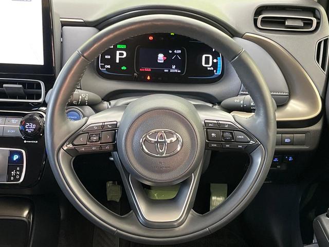 アクア Ｚ　モデリスタエアロ　純正１０．５インチディスプレイオーディオ　バックカメラ　禁煙車　トヨタセーフティセンス　レーダークルーズコントロール　ＥＴＣ　スマートキー　前席シートヒーター　ハーフレザーシート（12枚目）