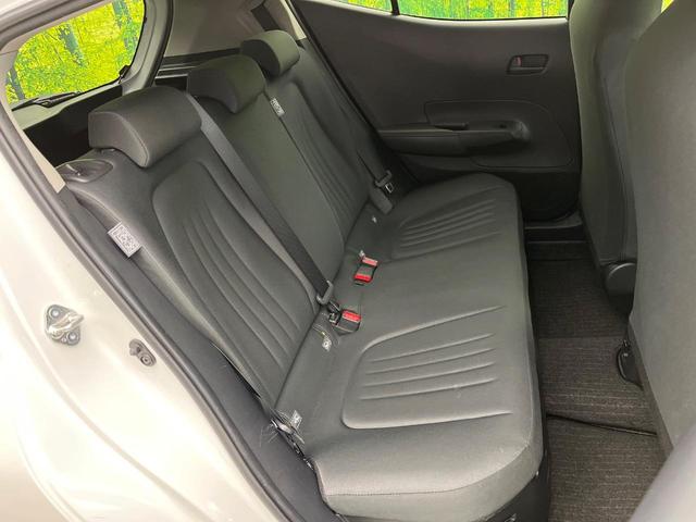 アクア Ｘ　禁煙車　純正ナビ　バックカメラ　セーフティセンス　レーダークルーズ　ＥＴＣ　ＬＥＤヘッド　コーナーセンサー　オートハイビーム　オートライト　オートエアコン　１００Ｖ電源　Ｂｌｕｅｔｏｏｔｈ（10枚目）