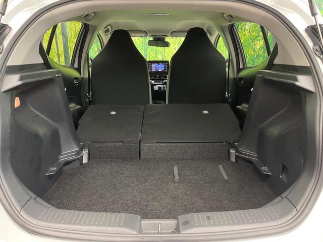 アクア Ｘ　禁煙車　純正ナビ　バックカメラ　セーフティセンス　レーダークルーズ　ＥＴＣ　ＬＥＤヘッド　コーナーセンサー　オートハイビーム　オートライト　オートエアコン　１００Ｖ電源　Ｂｌｕｅｔｏｏｔｈ（11枚目）