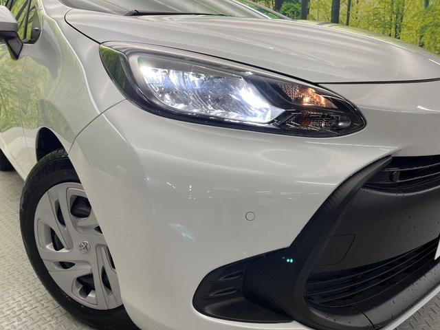 アクア Ｘ　禁煙車　純正ナビ　バックカメラ　セーフティセンス　レーダークルーズ　ＥＴＣ　ＬＥＤヘッド　コーナーセンサー　オートハイビーム　オートライト　オートエアコン　１００Ｖ電源　Ｂｌｕｅｔｏｏｔｈ（13枚目）