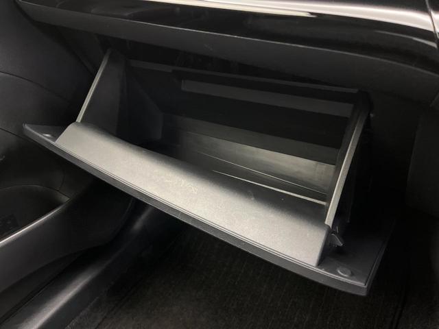 アクア Ｘ　禁煙車　純正ナビ　バックカメラ　セーフティセンス　レーダークルーズ　ＥＴＣ　ＬＥＤヘッド　コーナーセンサー　オートハイビーム　オートライト　オートエアコン　１００Ｖ電源　Ｂｌｕｅｔｏｏｔｈ（45枚目）