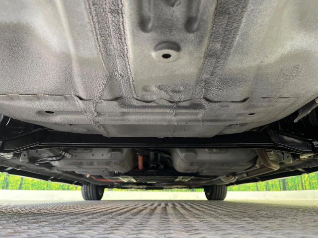 フィット ｅ：ＨＥＶホーム　フルエアロ　バックカメラ　衝突被害軽減システム　禁煙車　ドラレコ　コーナーセンサー　スマートキー　ＬＥＤヘッド　ＥＴＣ　純正１６インチアルミ　オートハイビーム　車線逸脱警報　オートライト（20枚目）